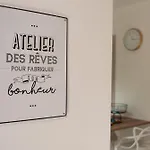 La Bulle Doree Luxury Private Jacuzzi House 4 Bedroom Tourist Center 别墅 *