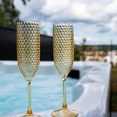 וילה La Bulle Doree Luxury Private Jacuzzi House 4 Coeur Du Centre Touristique אמנוויל