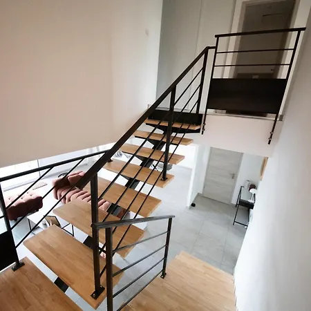 Bulle Doree & Jacuzzi Prive Au Coeur Du Centre Touristique Et Thermal Face Snowworld Villa *