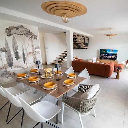 וילה La Bulle Doree Luxury Private Jacuzzi House 4 Coeur Du Centre Touristique אמנוויל