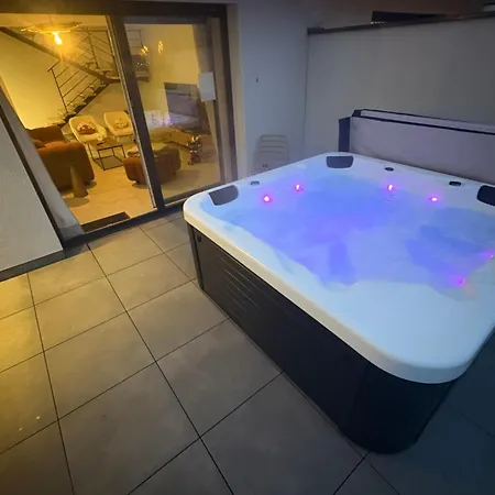La Bulle Doree Luxury Private Jacuzzi House 4 Coeur Du Centre Touristique