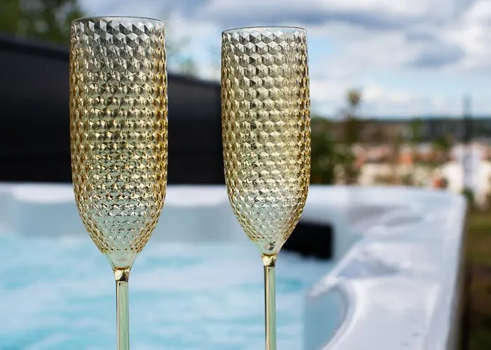 别墅 La Bulle Doree Luxury Private Jacuzzi House 4 Bedroom Tourist Center 岩尼维利