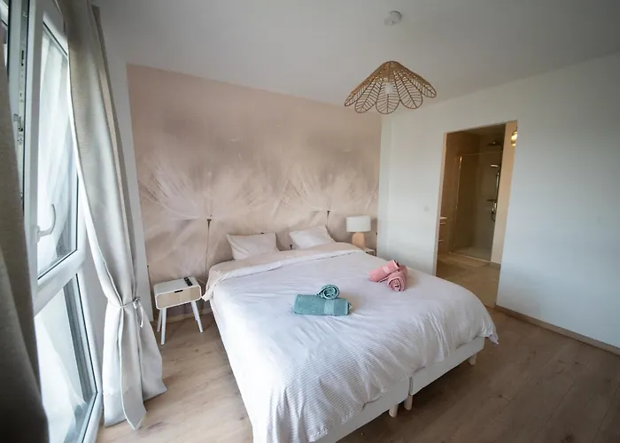 La Bulle Doree Luxury Private Jacuzzi House 4 Bedroom Tourist Center