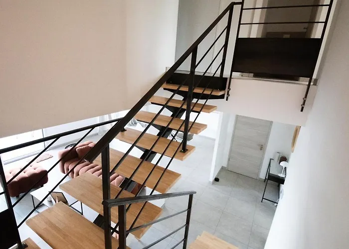 La Bulle Doree Luxury Private Jacuzzi House 4 Bedroom Tourist Center 别墅 *